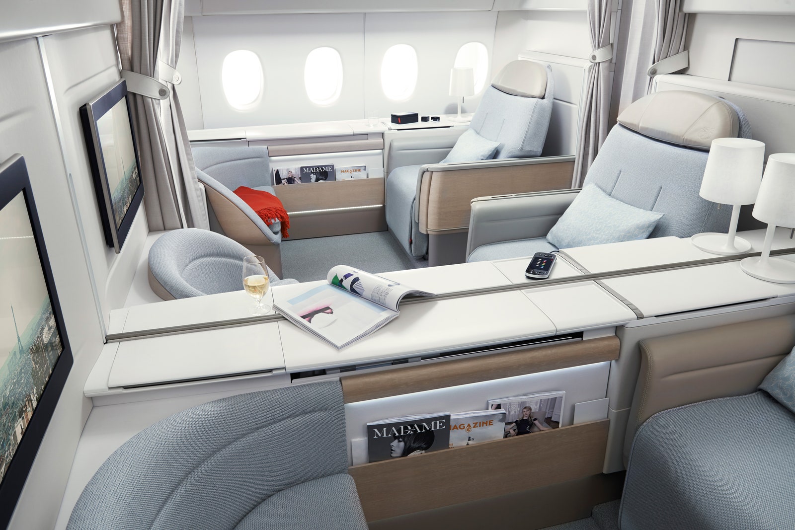 How to Get Upgraded to First Class: Use Oversold Flights to Your Advantage